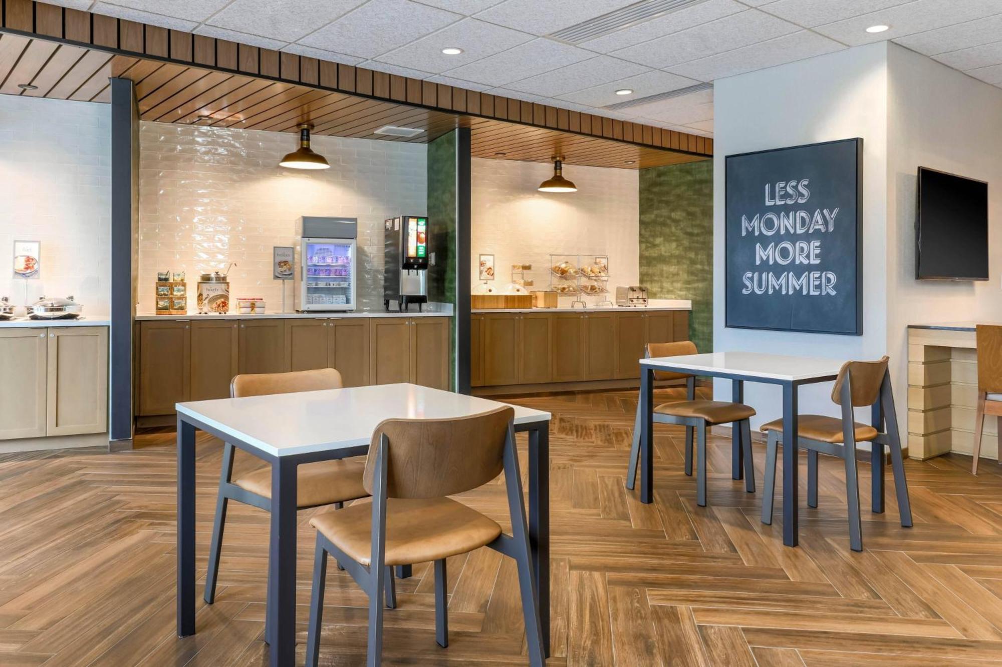Hotel Fairfield By Marriott & North Myers 3*