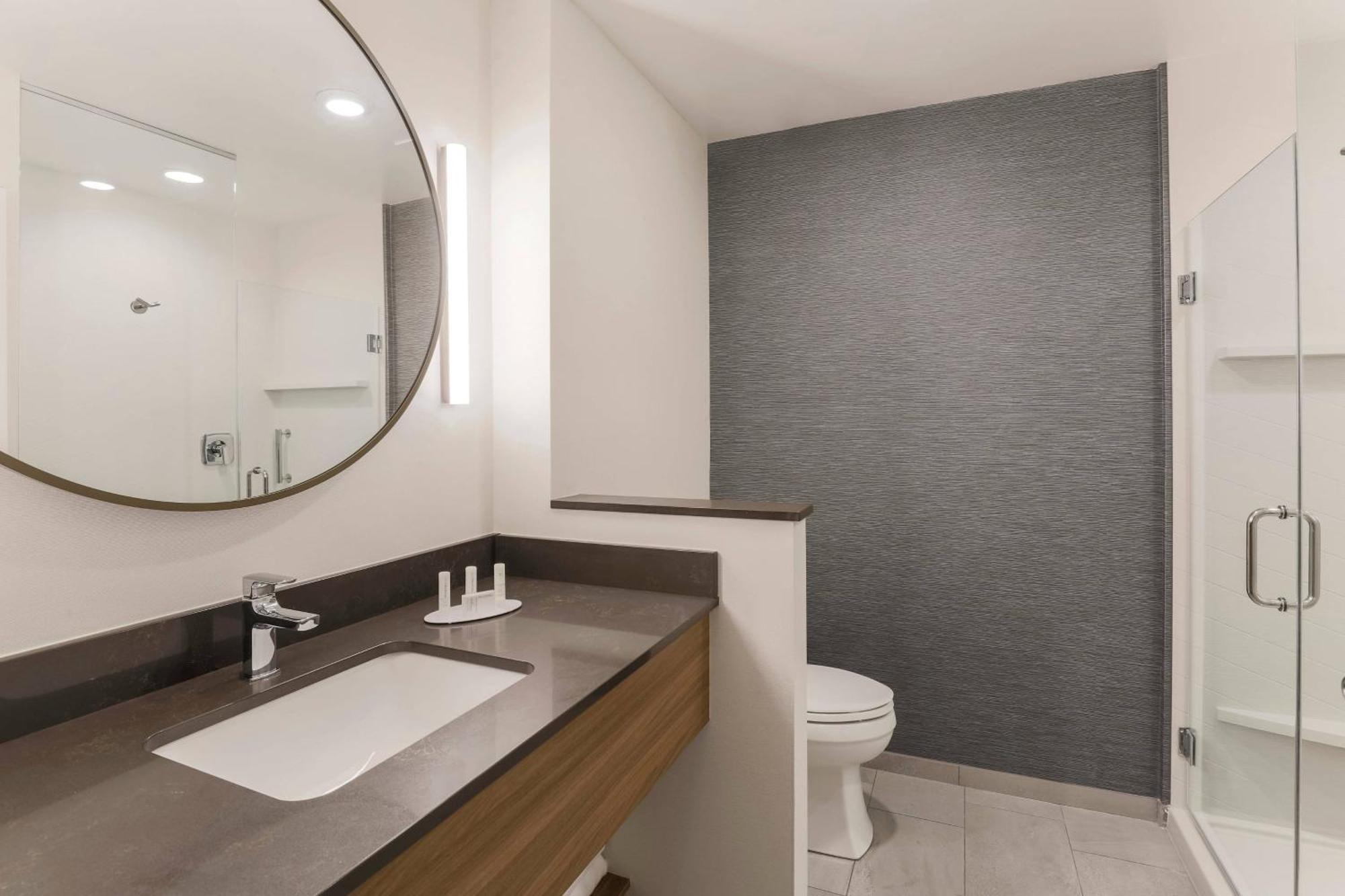 Fairfield By Marriott & North Myers 3*
