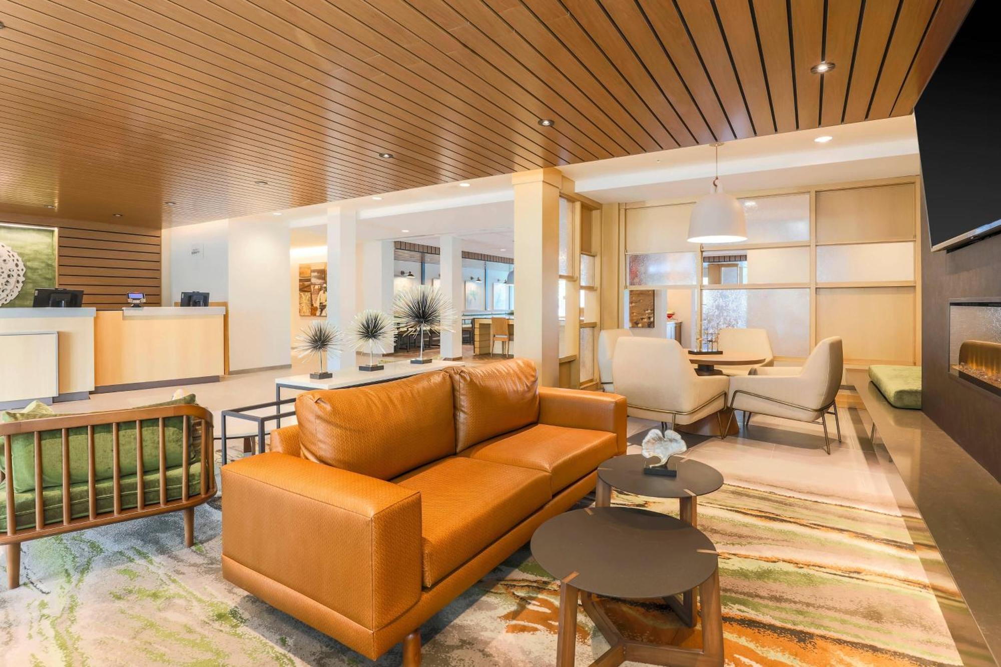Fairfield By Marriott & North Myers Cape Coral