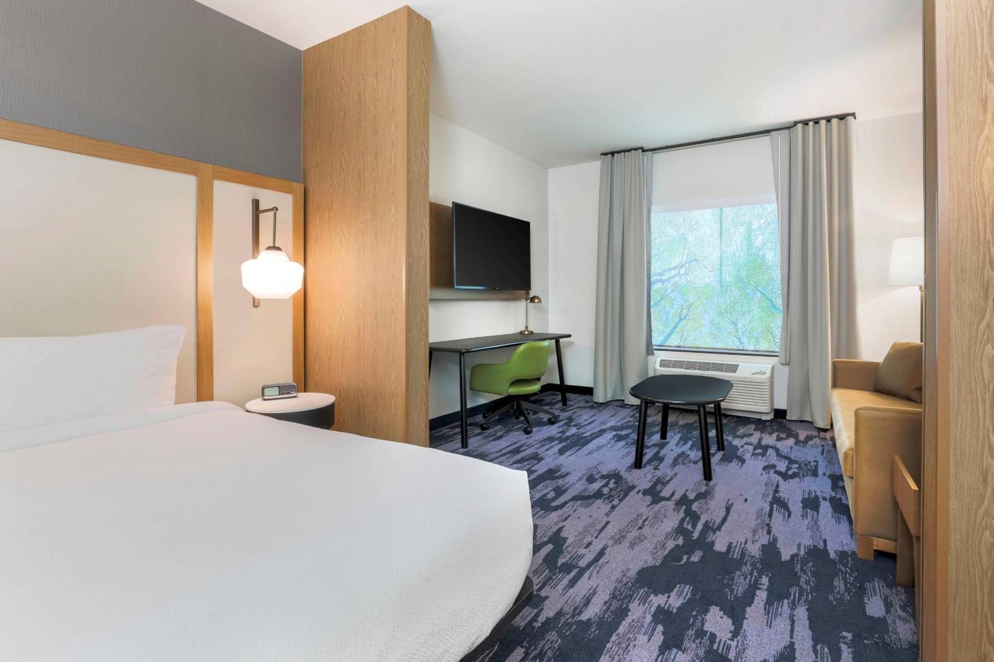 Hotel Fairfield By Marriott & North Myers 3*