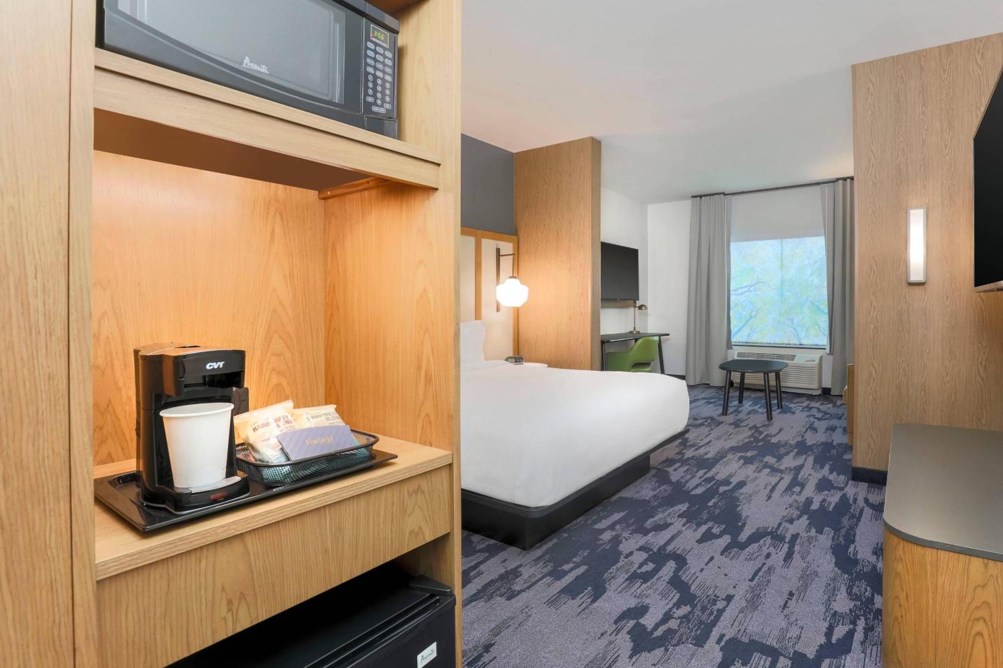 Hotel Fairfield By Marriott & North Myers Cape Coral