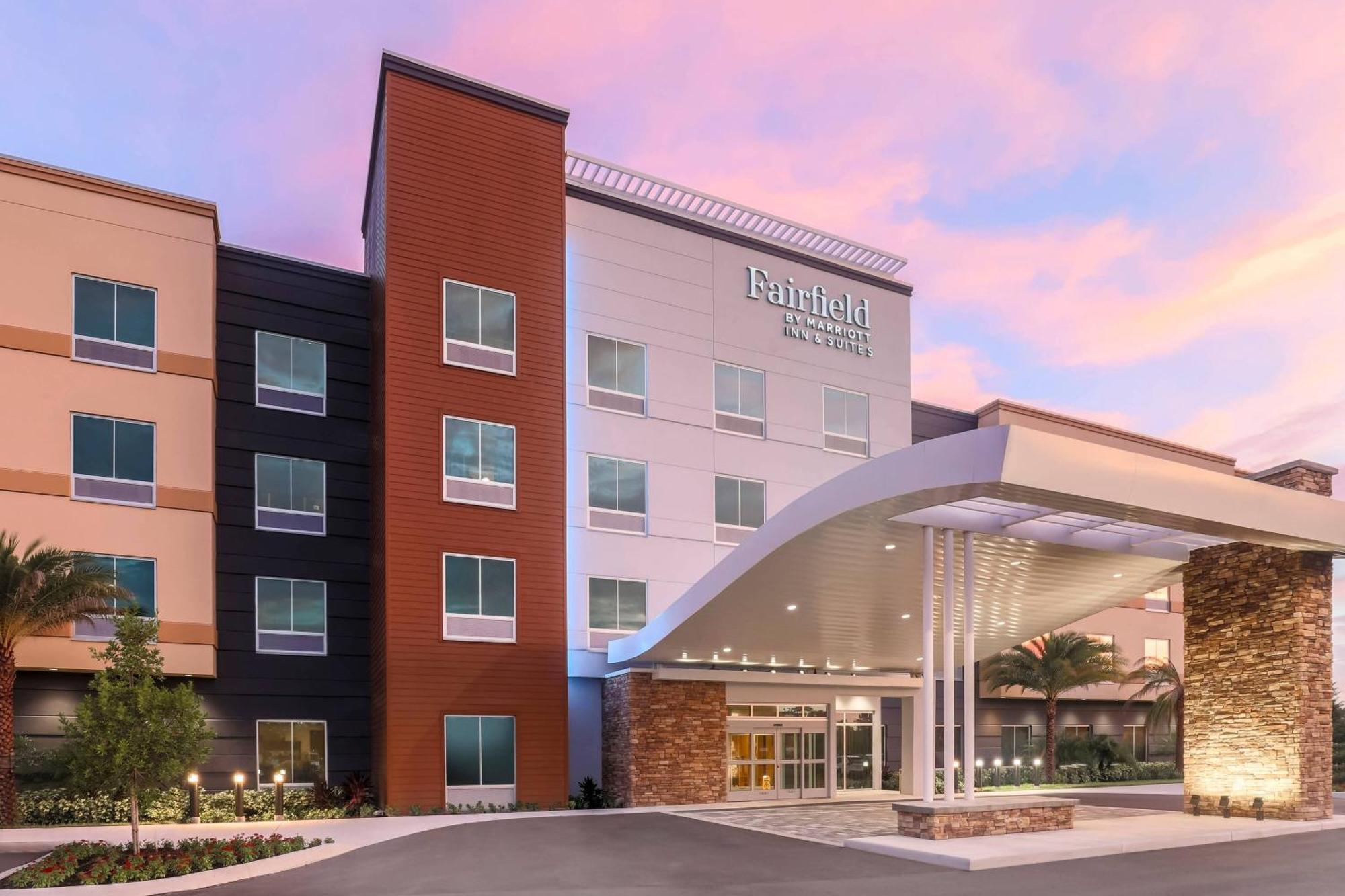 Hotel Fairfield By Marriott & North Myers 3*